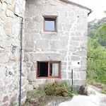 Casa De Pueblo En San Estevo Ribas De Sil Сasa de vacaciones *