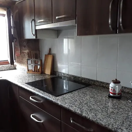 Casa De Pueblo En San Estevo Ribas De Sil * 奥伦塞
