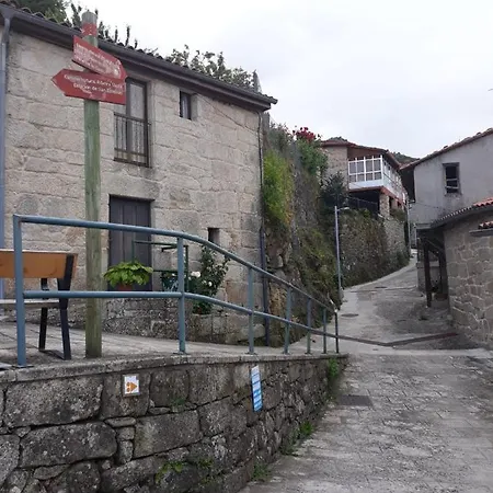 Casa De Pueblo En San Estevo Ribas De Sil Ourense