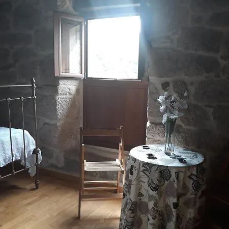 Casa De Pueblo En San Estevo Ribas De Sil 奥伦塞