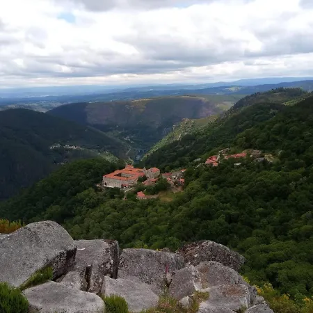 Сasa de vacaciones Casa De Pueblo En San Estevo Ribas De Sil Ourense