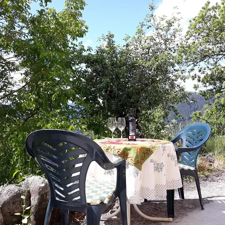 Casa De Pueblo En San Estevo Ribas De Sil 奥伦塞