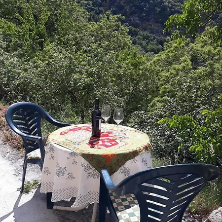 Casa De Pueblo En San Estevo Ribas De Sil * 奥伦塞